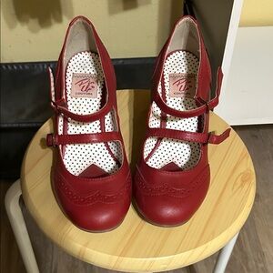 Red Mary Jane Pinup Couture size 7/8